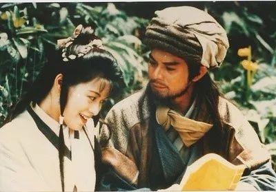 十大金庸主题曲，经典的金庸电视剧主题曲（今天，我们用这些歌曲纪念金庸）