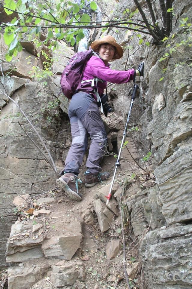 龙头崮红叶谷旅游攻略，蒙山红叶谷龙头崮上大草原穿越赏红叶