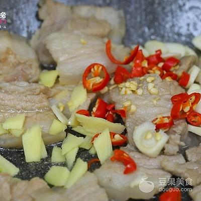 四季豆炒肉的做法，干煸四季豆炒肉的做法（下饭担当四季豆小炒肉！）