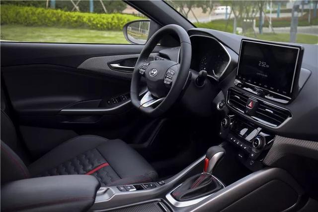 金卡纳是什么意思，摩托金卡纳是什么意思（遇见菲斯塔，尖叫一声）