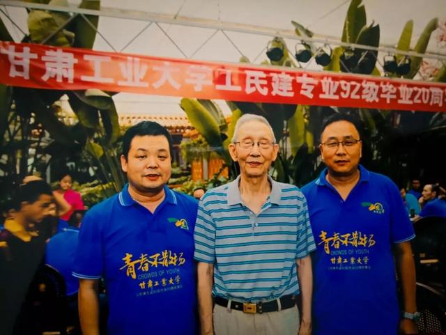 历届哈尔滨市委书记和市长的名单，张德邻了解一下（半世纪深耕不辍的兰理工奋进者）