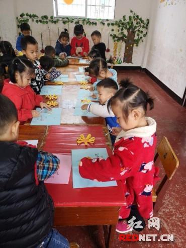 重阳节贺卡内容怎么写，重阳节贺卡内容怎么写给老师（九九重阳节 贺卡表感谢）