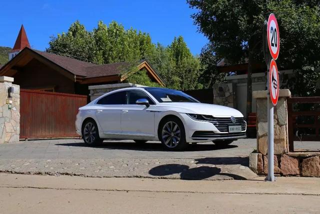 cc到底指的是谁，cc的本名叫什么（在智能化的道路上代表着大众的新高度）