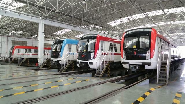 轻轨和有轨电车的区别，轻轨和有轨电车的区别在哪（地铁和轻轨有什么区别）