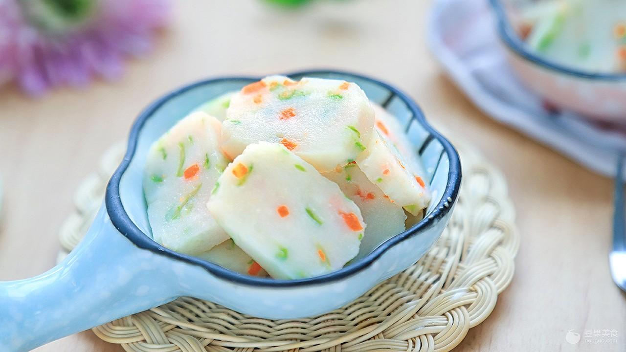 鱼糕怎么做好吃，成品鱼糕怎么做好吃（彩蔬鱼糕的做法）