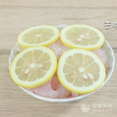 鱼糕怎么做好吃，成品鱼糕怎么做好吃（彩蔬鱼糕的做法）