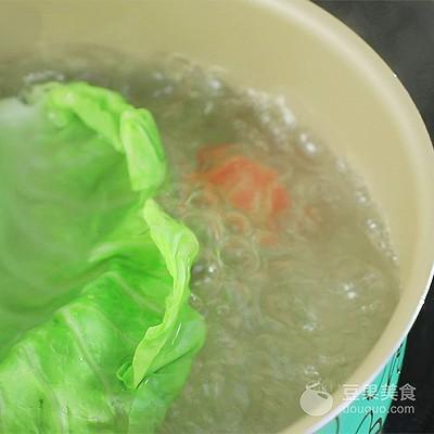 鱼糕怎么做好吃，成品鱼糕怎么做好吃（彩蔬鱼糕的做法）
