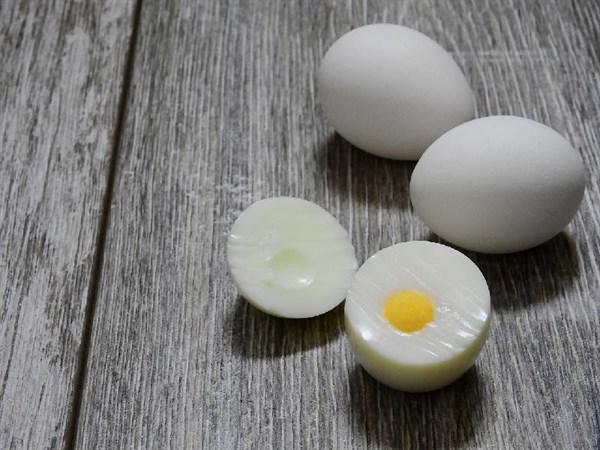 水煮鹅蛋的功效与作用，吃煮鹅蛋的功效（哪一个对身体健康有好处）