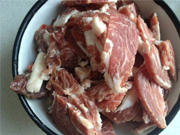 鸡肉的营养价值，鸡肉营养价值（冬季养生 四种肉最补气养血）