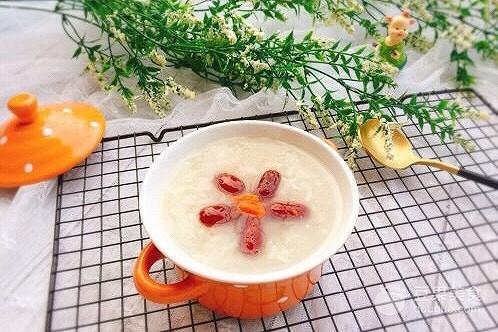 银耳红枣汤的5大禁忌，银耳红枣汤的5大禁忌什么时候喝（银耳糯米红枣粥——清肺神器）