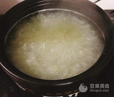 银耳红枣汤的5大禁忌，银耳红枣汤的5大禁忌什么时候喝（银耳糯米红枣粥——清肺神器）