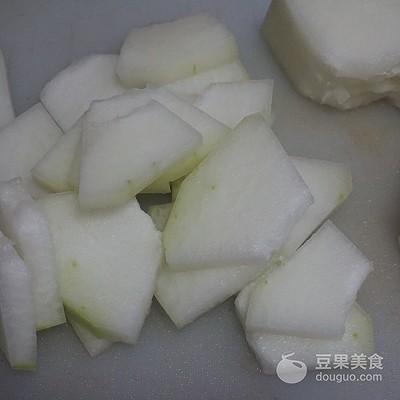 冬瓜羊肉丸子汤，羊肉丸子冬瓜汤做法（有妈妈味道的冬瓜羊肉丸子汤）