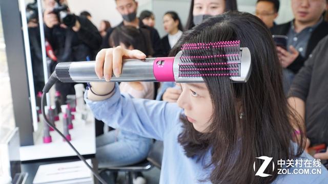 哪个牌子的卷发棒好，哪种卷发棒比较好用（戴森Airwrap卷发棒评测）