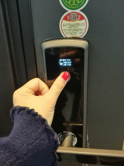 群升防盗门优势是什么，如何购买防盗门（群升安全门秋季新品“挪威森林”删繁就简）