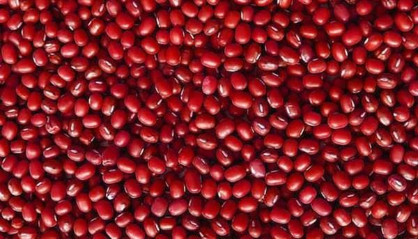 红豆莲子百合汤的功效与作用，红豆莲子百合汤的功效与作用加红枣（红豆和一宝搭配吃）