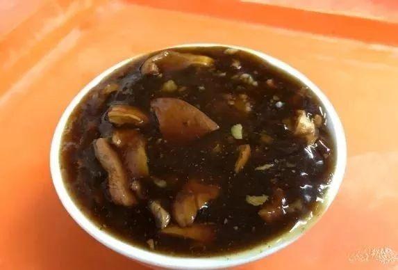 北京炒肝上的美食，二两包子和北京的早晨