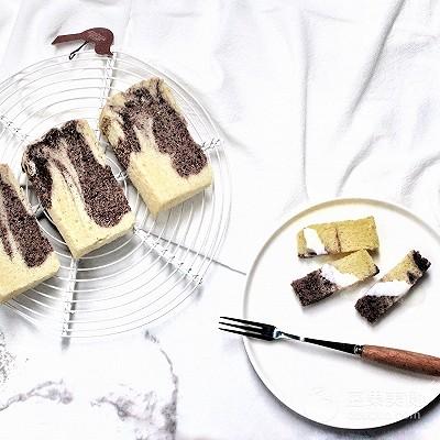 黑米糕正宗做法，大理石黑米糕的做法