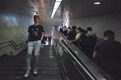 目录中的小黑点怎么打出来的，去掉word中目录和标题前的小黑点（救治罕见病）