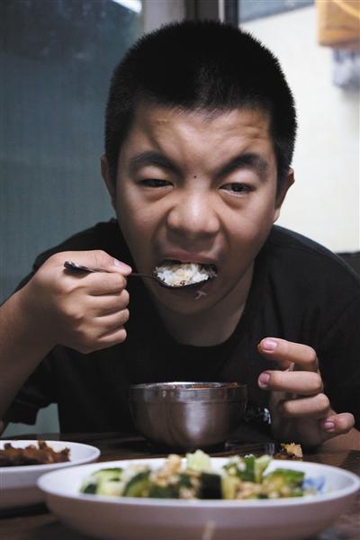 目录中的小黑点怎么打出来的，去掉word中目录和标题前的小黑点（救治罕见病）