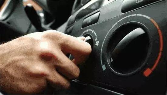 老款别克凯越暖风的打开方法是什么，别克凯越11年款开暖风按键图解（三秒知识点：汽车暖风怎么用）