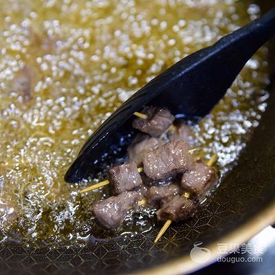 麻辣孜然牙签牛肉的做法，香辣牙签牛肉（Toothpicks‖香辣牙签牛肉）