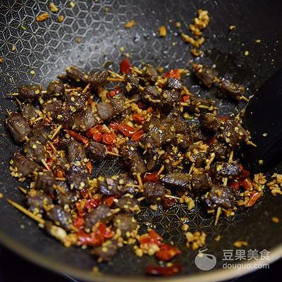 麻辣孜然牙签牛肉的做法，香辣牙签牛肉（Toothpicks‖香辣牙签牛肉）