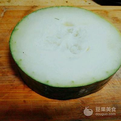 怎样做美味的冬瓜炖排骨，怎样做排骨炖冬瓜好吃（冬瓜排骨汤的做法）
