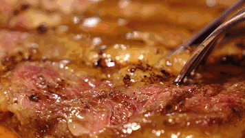 煎牛排需要什么调料，做牛排需要什么调料（比西餐厅还好吃）