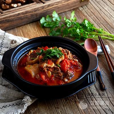 西红柿炖牛腩的家常做法，如何做西红柿牛腩（西红柿炖牛腩的做法）