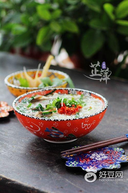 做剁椒羊排教程，羊排怎么烹饪（新征程之22：羊肉剁椒米线）