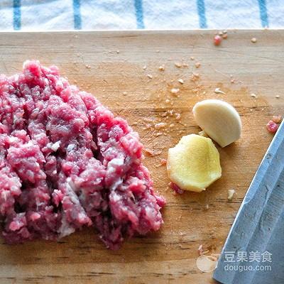 宜兴竹海风景区风景美食介绍，宜兴竹海风景区风景美食介绍作文（宜兴头菜<全家福>）