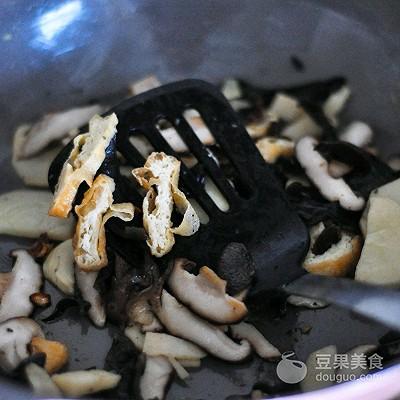 宜兴竹海风景区风景美食介绍，宜兴竹海风景区风景美食介绍作文（宜兴头菜<全家福>）