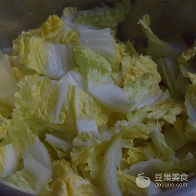 酸辣大白菜的做法，酸辣大白菜做法简单好吃又开胃（酸辣白菜的做法）