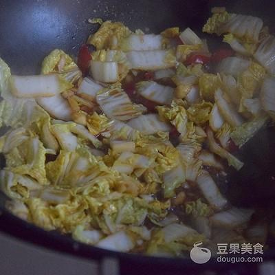 酸辣大白菜的做法，酸辣大白菜做法简单好吃又开胃（酸辣白菜的做法）