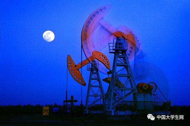 华北石油学校（改革开放征文周选）