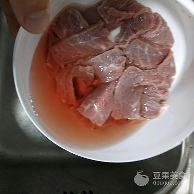 牛肉丸的做法和配料及配方，牛肉丸子的制作方法和配料（自制牛肉丸）