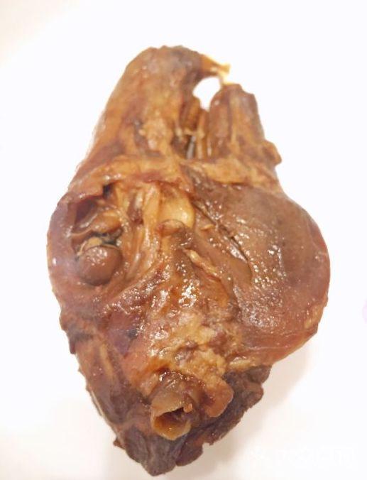 最好吃的成都麻辣烤兔，喜欢抱着呲牙咧嘴的它