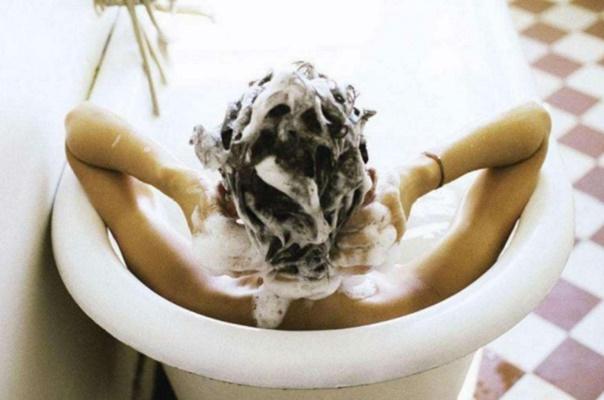 梦见洗头发是什么意思周公解梦，梦见洗头发是什么寓意（周公解梦梦见洗头发）