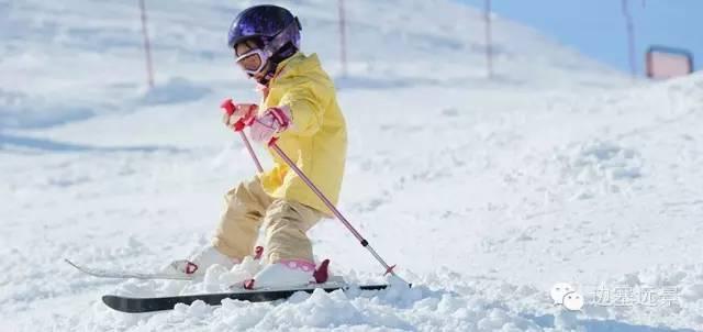 滑雪技巧初学者，初学滑雪必备的基本知识（初学者滑雪应该知道的N件事）