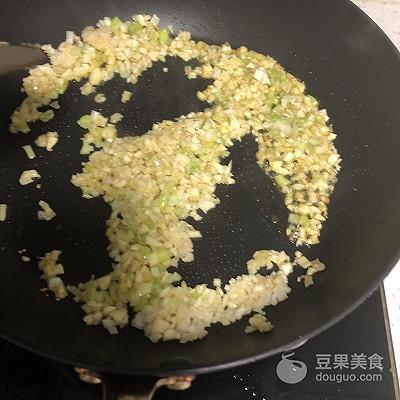 鲜瑶柱的家常做法，粉丝蒸鲜瑶柱的做法