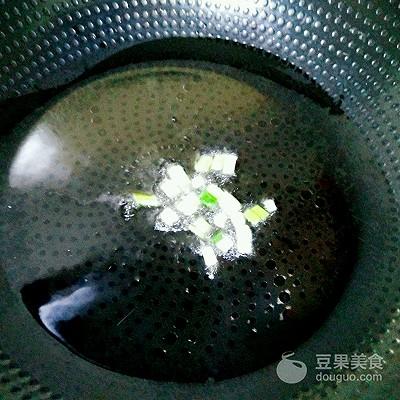 红烧冬瓜的家常做法，冬瓜怎么炒好吃简单（家常红烧冬瓜的做法）