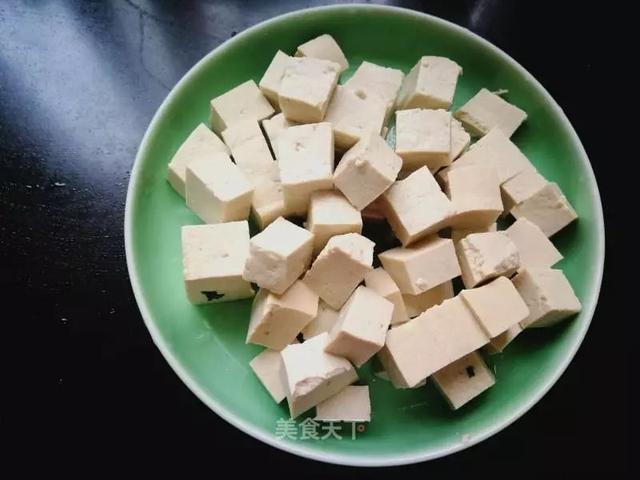 虫草花煲汤的做法大全，虫草的正确吃法及用量（热乎乎的一碗下肚）