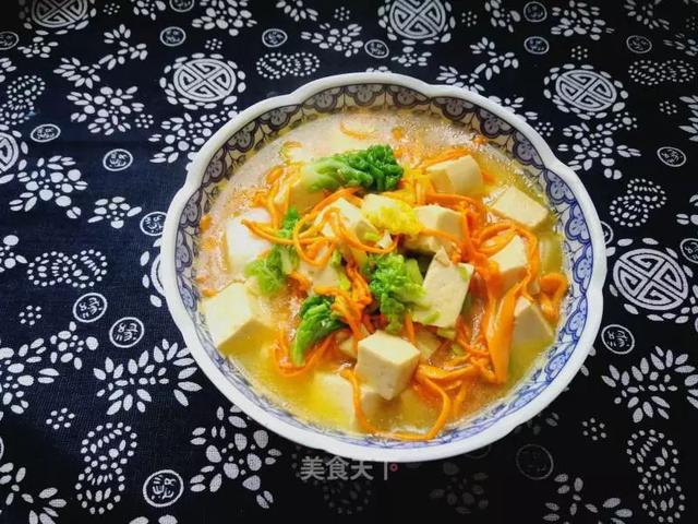 虫草花煲汤的做法大全，虫草的正确吃法及用量（热乎乎的一碗下肚）