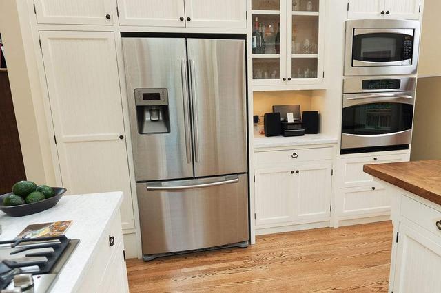 客厅冰箱摆放位置，客厅冰箱摆放位置有风水（聪明人都放在这3个地方）