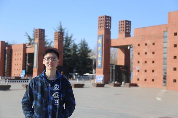 郑州 单片机 郑大学子成为河南唯一的“宝钢优秀学生特等奖”获得者 制造机器人保研中科大