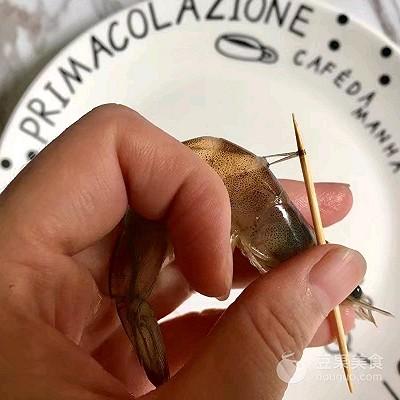 基围虾怎么做好吃，基围虾的做法大全家常（蒜香油焖基围虾的做法）