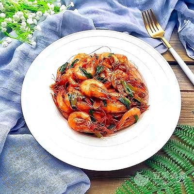 基围虾怎么做好吃，基围虾的做法大全家常（蒜香油焖基围虾的做法）