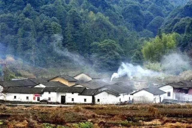 亚洲第一大瀑布，万州瀑布为什么是亚洲第一（号称亚洲第一宽的绝美瀑布）