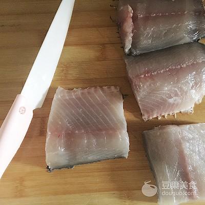 鱼生的做法 教程，顺德鱼生《风味人间》美食复刻大挑战
