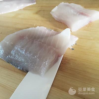 鱼生的做法 教程，顺德鱼生《风味人间》美食复刻大挑战